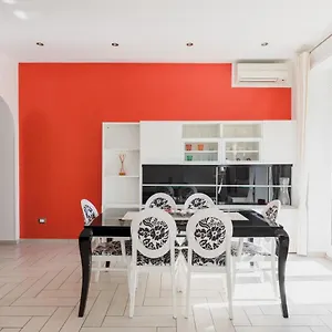 https://casa-flo.it-romehotels.com